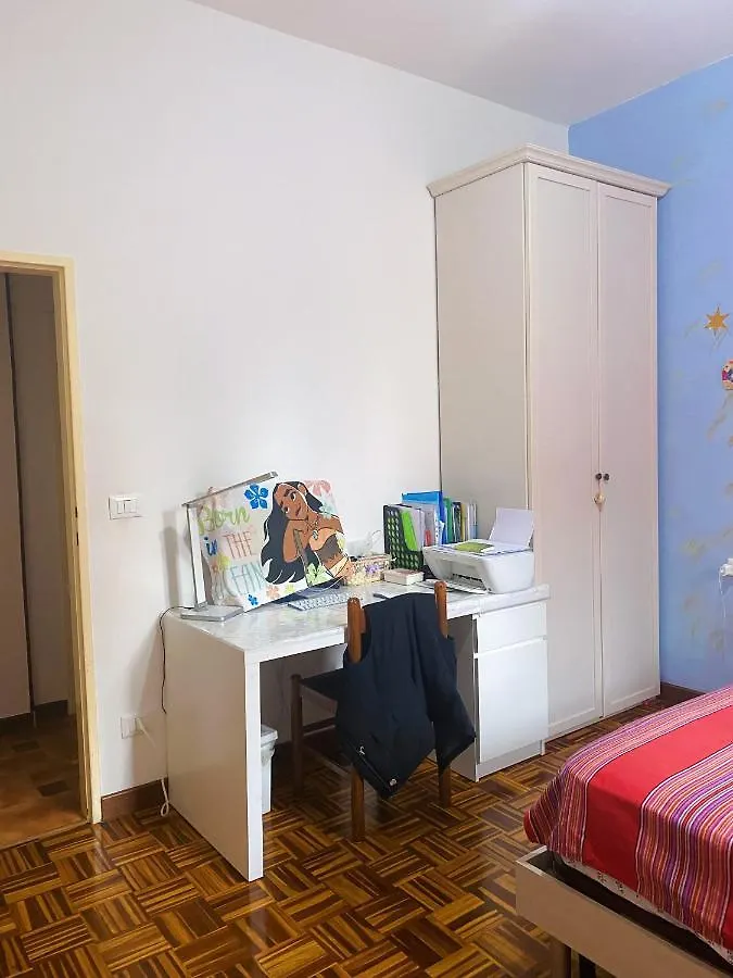 Guest house Nice Room Just For Girls Bologna Italy